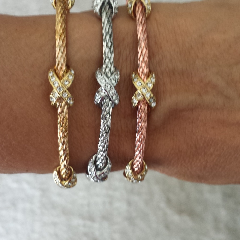 Rose Gold X cable bracelet - Picture 3 of 5